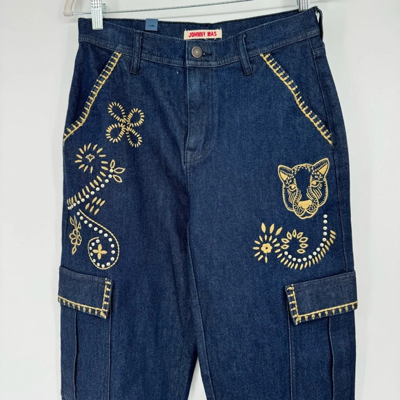 Johnny Was Alex Cargo Embroidered Jean in Trueindigo Size 26 - Picture 3 of 11